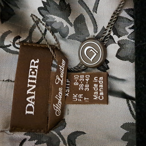 🇮🇹 Danier Italian leather Woman's tailored style black Pure leather. Size xs,s - Picture 1 of 9